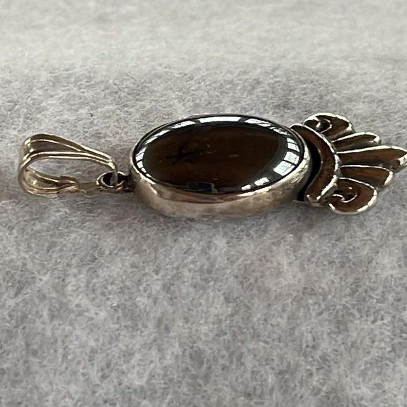 Obsidian Pendant & Earrings - Picture 4 of 7